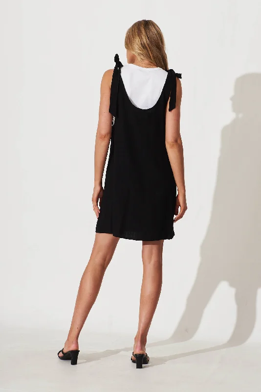 Yana Dress In Black Linen Blend