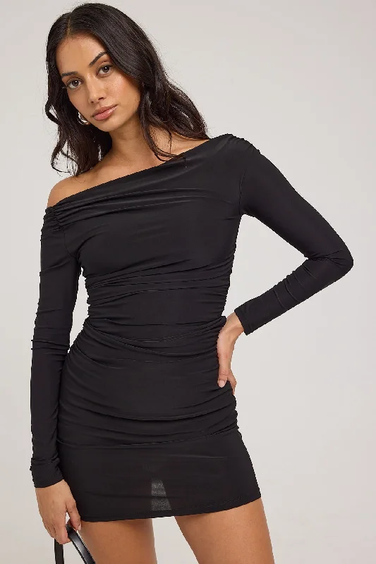 Perfect Stranger Lola Ruched Long Sleeve Mini Dress Black