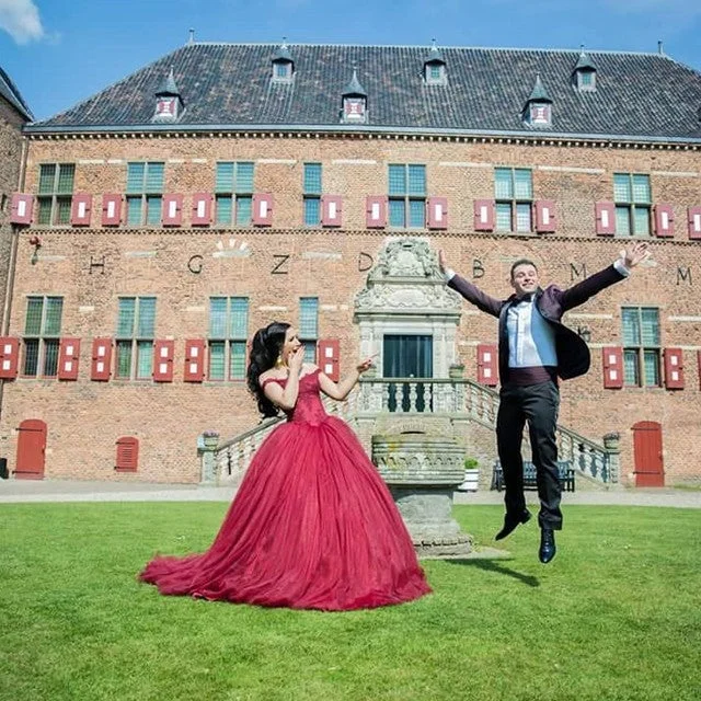 Burgundy Lace Appliques Off Shoulder Tulle Wedding Dresses Ball Gowns