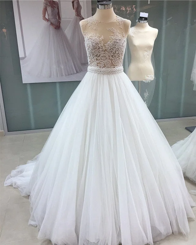 Glamour Lace Appliques Scoop Neckline Tulle Ball Gowns Wedding Dresses