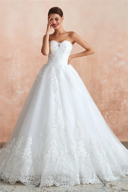 Long Sweetheart Ball Gown White Wedding Dress with Lace