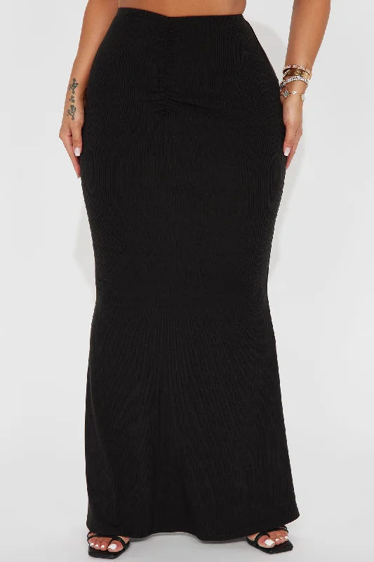 Pretty Girls Ribbed Maxi Skirt - Black